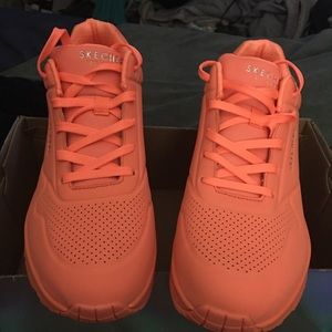 New in box Skechers Uno-Night Shades